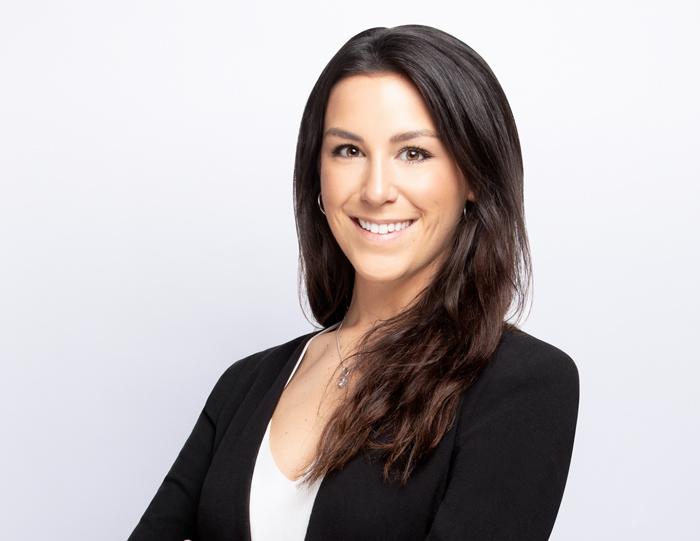 justine-covey-avocate